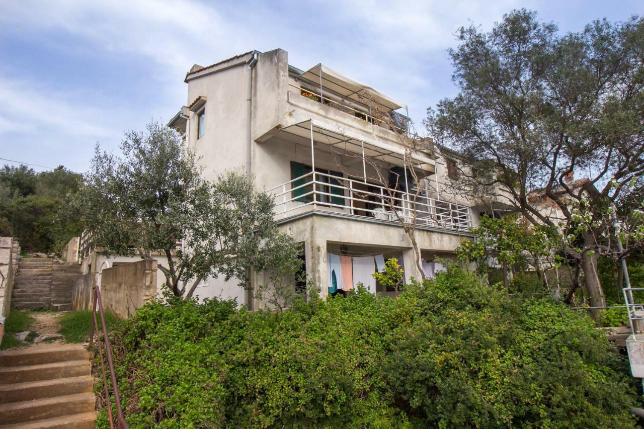 Apartments Mirella Малий Лошинь Екстер'єр фото