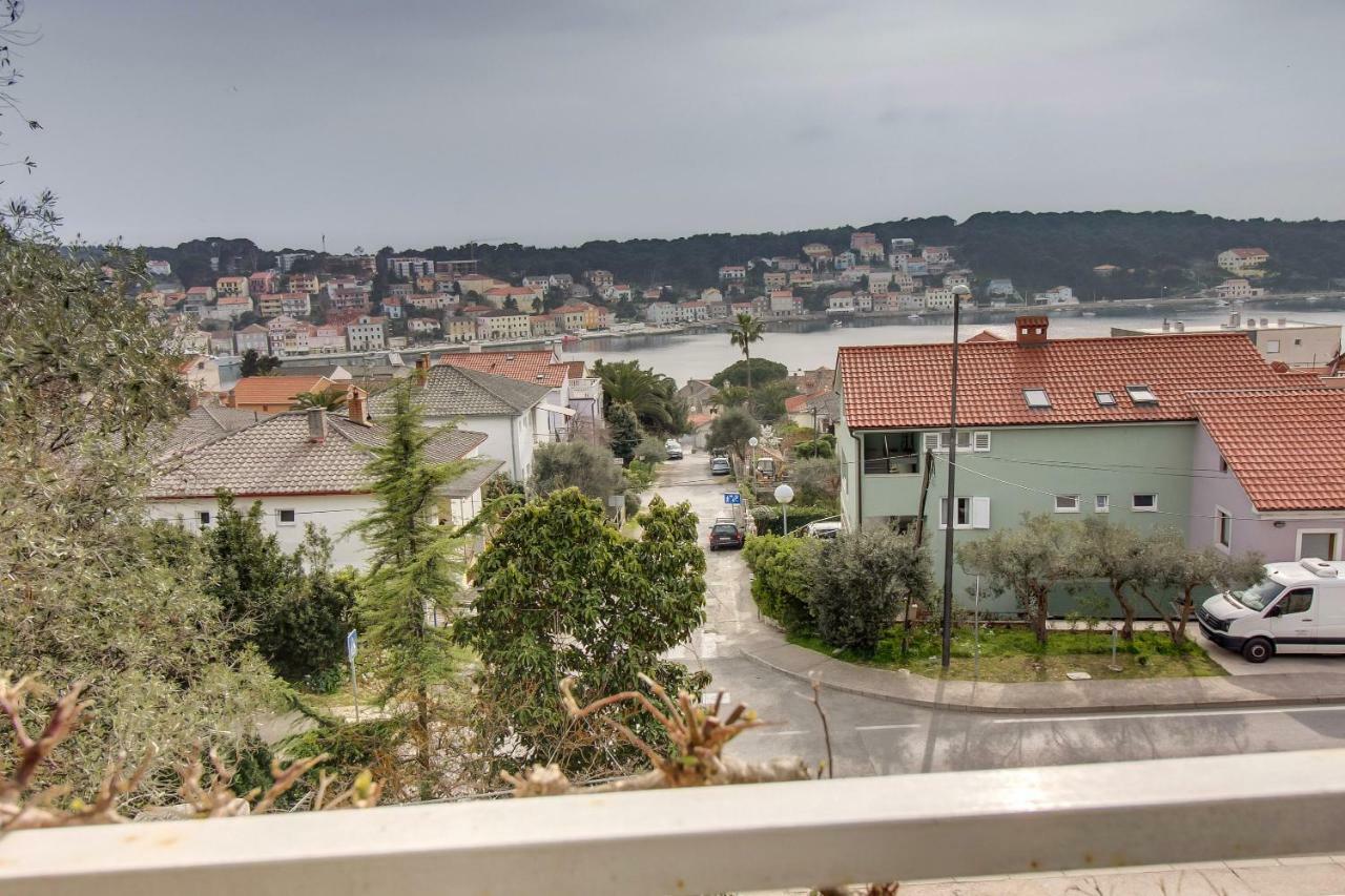 Apartments Mirella Малий Лошинь Екстер'єр фото