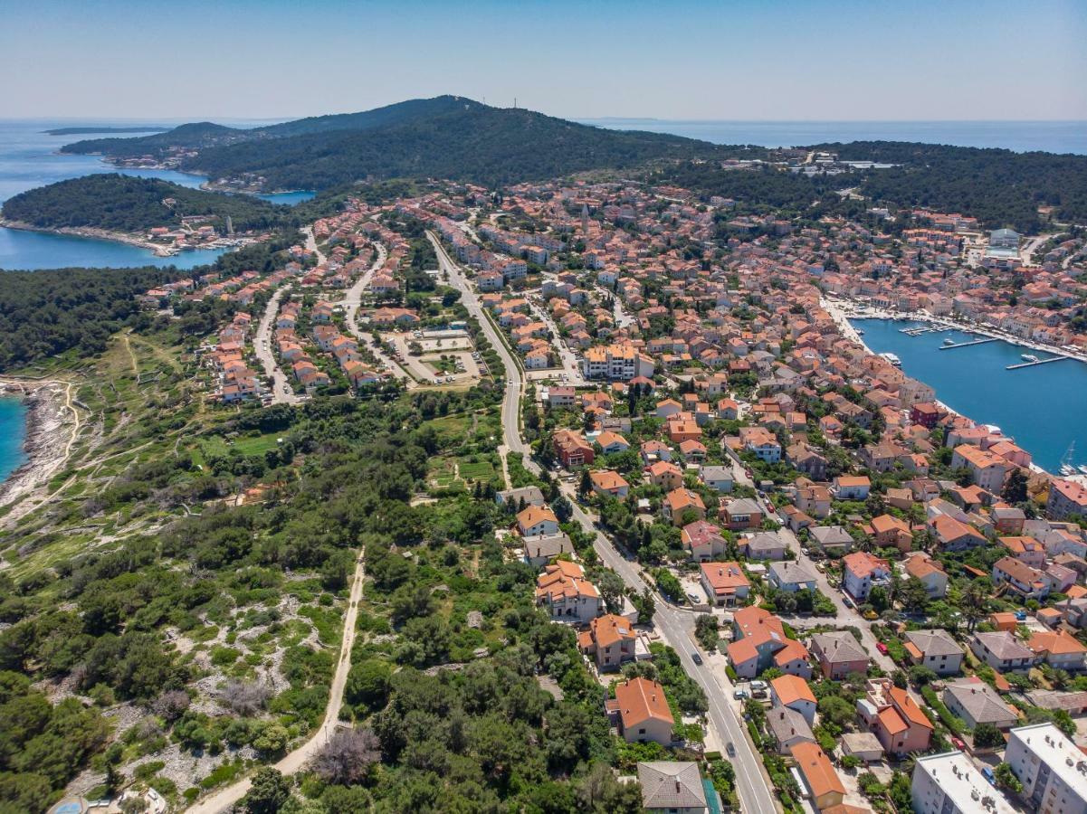 Apartments Mirella Малий Лошинь Екстер'єр фото